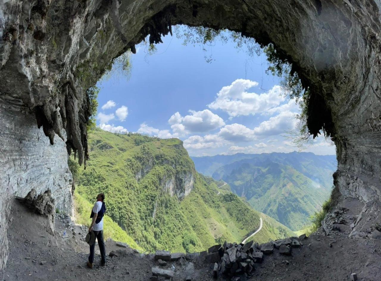 Yolo Ha Giang Adventures, Motorbike And Loop Tours酒店 外观 照片