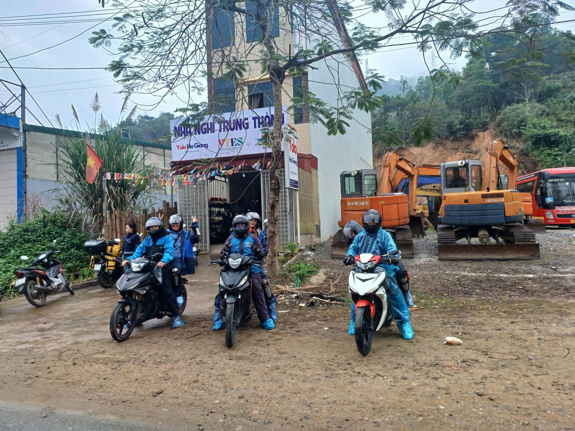 Yolo Ha Giang Adventures, Motorbike And Loop Tours酒店 外观 照片